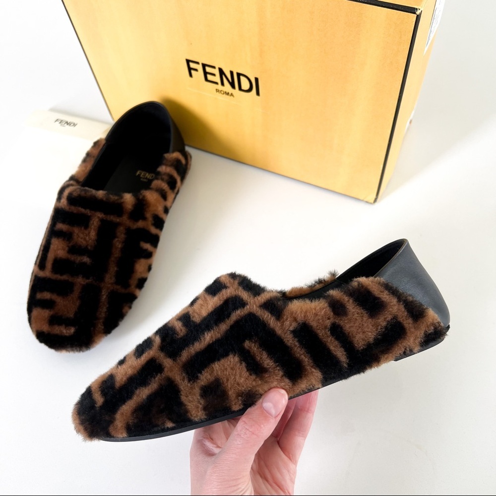 Fendi FF Shearling Fur Slippers Shoes in Brown NIB - Picture 8 of 11